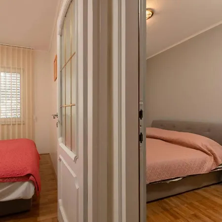 Donatella Apartament Pjescana Uvala