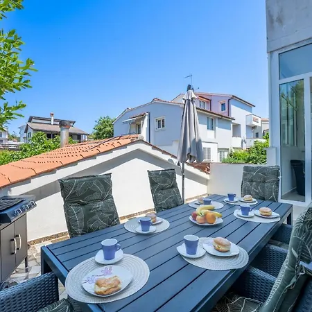 Donatella Apartment Pjescana Uvala